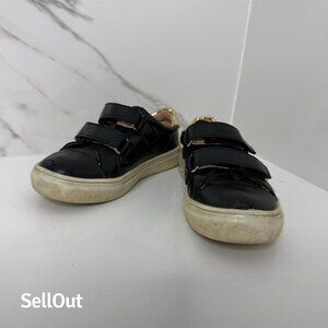 Vlado Unisex Black & Gold Star Low Top Sneakers Size 10 Casual
